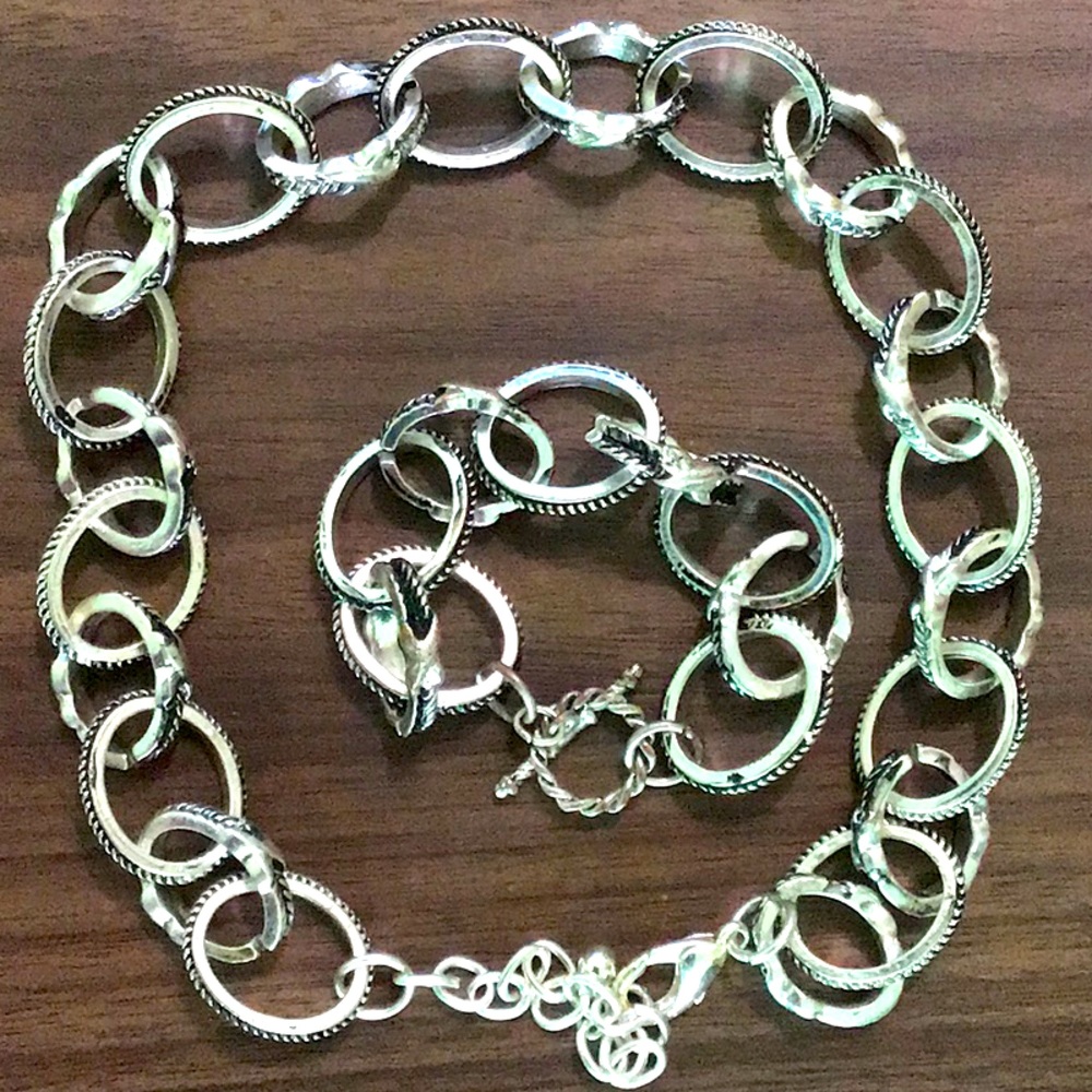 Necklace set.